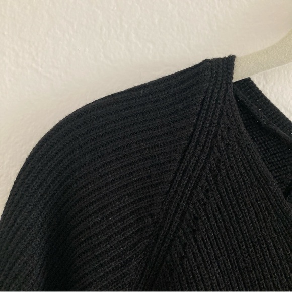 Athleta Merino Wool Blend Hanover Refined V-Neck Sweater Black Quiet Luxury S - Picture 5 of 10